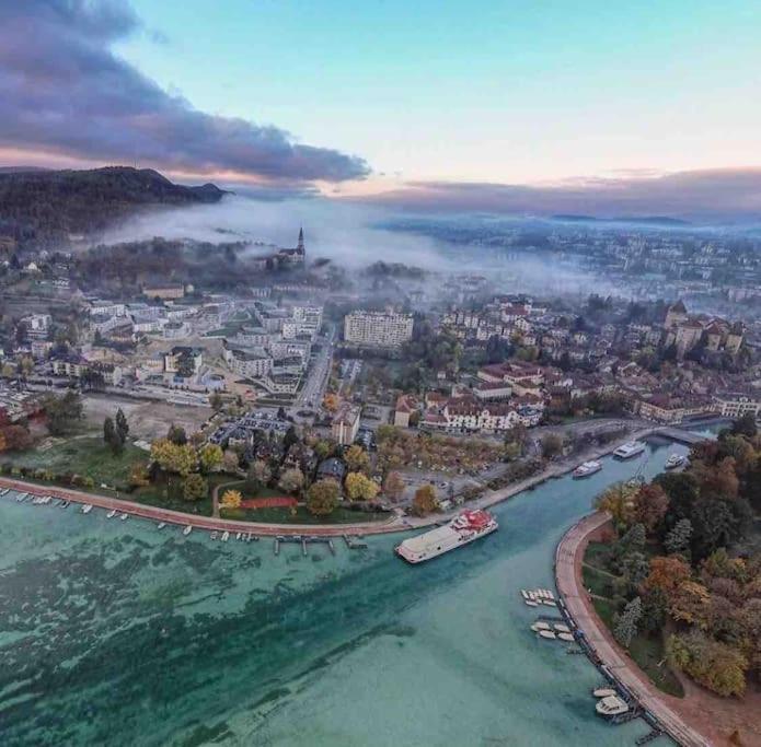 Le Panorama - Vue Lac Et Montagne Avec Parking Анси Экстерьер фото